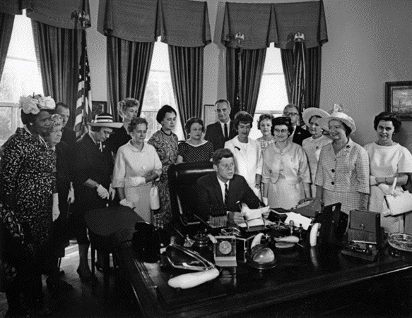  AR7965-B 10 June 1963 Bill signing– S. 1409 Equal Pay Act, 11:45 AM. Credit: “Abbie Rowe. White House Photographs. John F. Kennedy Presidential Library and Museum, Boston 